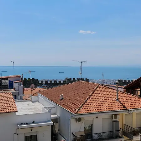 Skyline In Ano Poli, Vesta Philoxenia * Thessaloniki